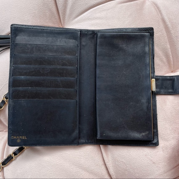 Chanel 90s Caviar CC Wallet on Chain - Picture 2 of 14